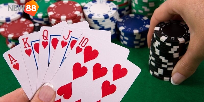 Sảnh vua là bộ có giá trị cao nhất trong Poker